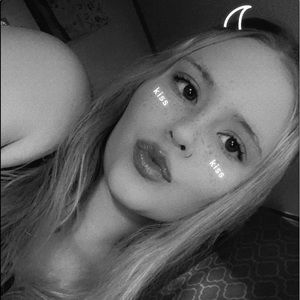 Meet your Posher, Cassidie